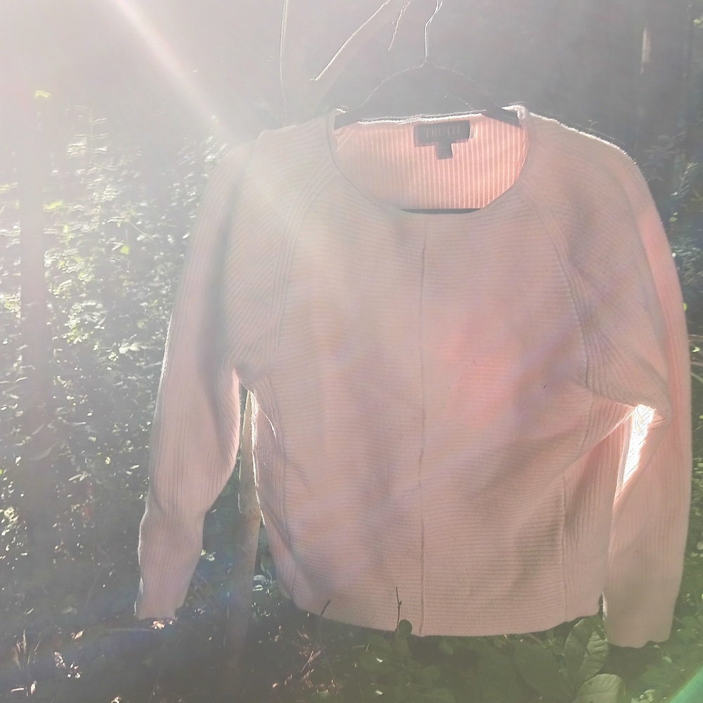Elegant Women's Pink Sweater